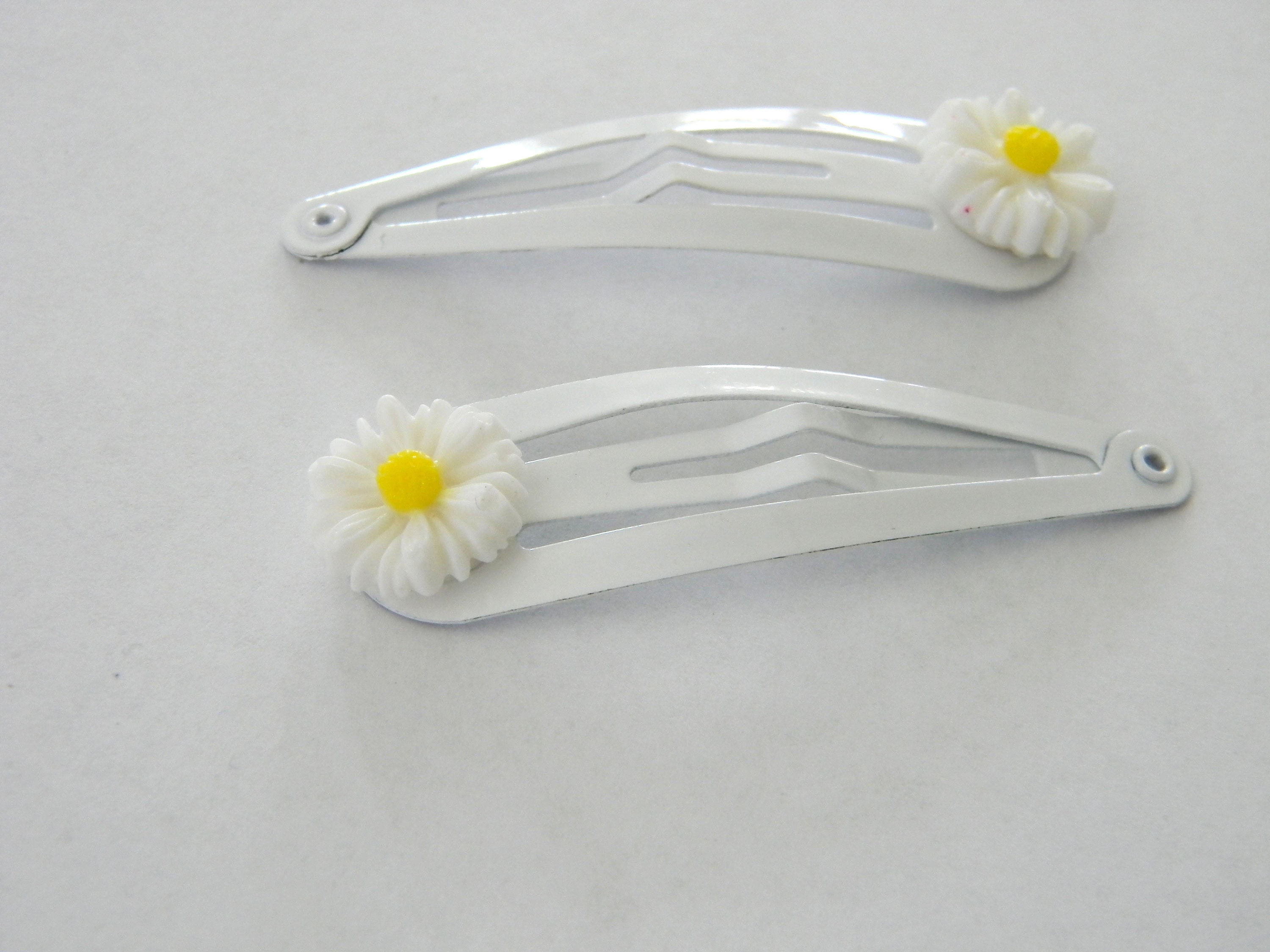 White Daisy Flower Hair Clips Set of Two White Hair Clip Etsy