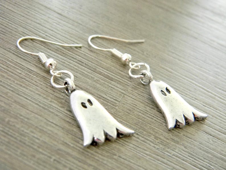 4048 Antique Silver Ghost Dangle Earrings