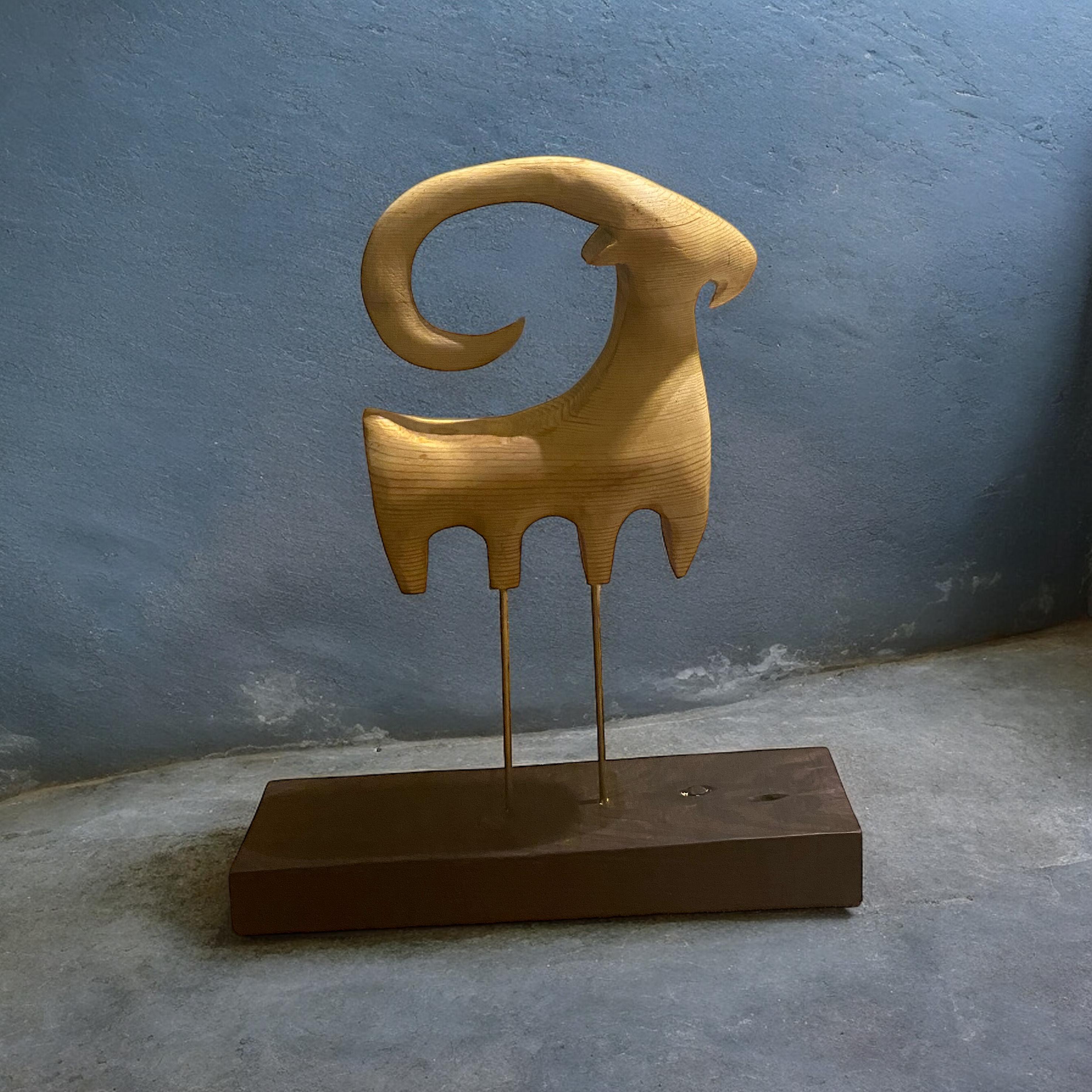 Father's Day Gift - Rustic Wooden Goat Statue for Home Decor