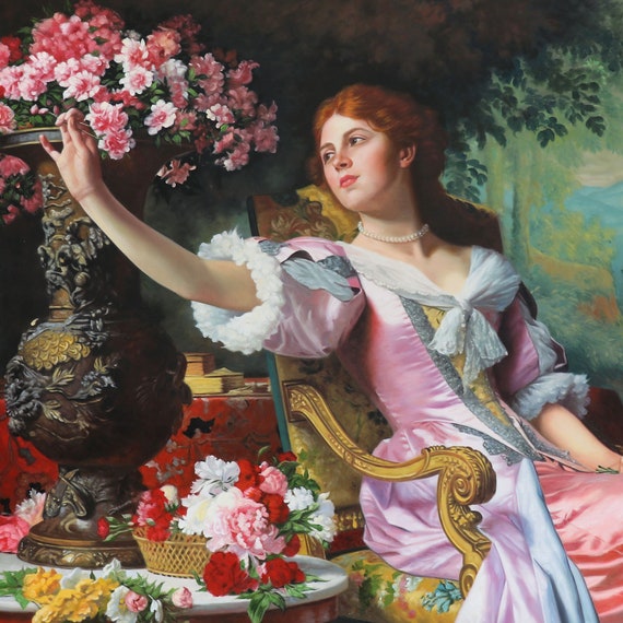 ピンクのドレスを着た女性と花（アザリアを持つ女性