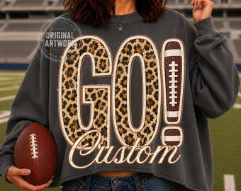 Benutzerdefiniertes Namensmaskottchen Gepard Fußball PNG Retro Schulgeist Spieltagsshirt Personalisiertes Team Mama Faux Sublimation Sportgrafik POD DTF PNG