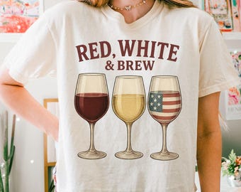 Cerveza roja, blanca y negra (Png), cerveza del 4 de julio (Png), gráfico del 4 de julio para amantes de la cerveza, camiseta del Día de la Independencia (Png), diseño patriótico de cerveza (Png)