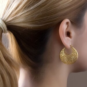 Gold filigrane Creolen, große Spitzenohrringe, Tribal Ohrring, Boho Creolen, filigrane Ohrringe, Boho klobige Ohrringe, 14K Gold
