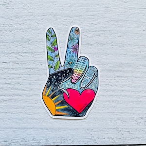 16 Pcs Iron on Patches Vintage Groovy Retro Hippie Patches Boho Embroidered  Applique VSCO Aesthetic Peace Sign Sew on Patches for Backpacks Clothing