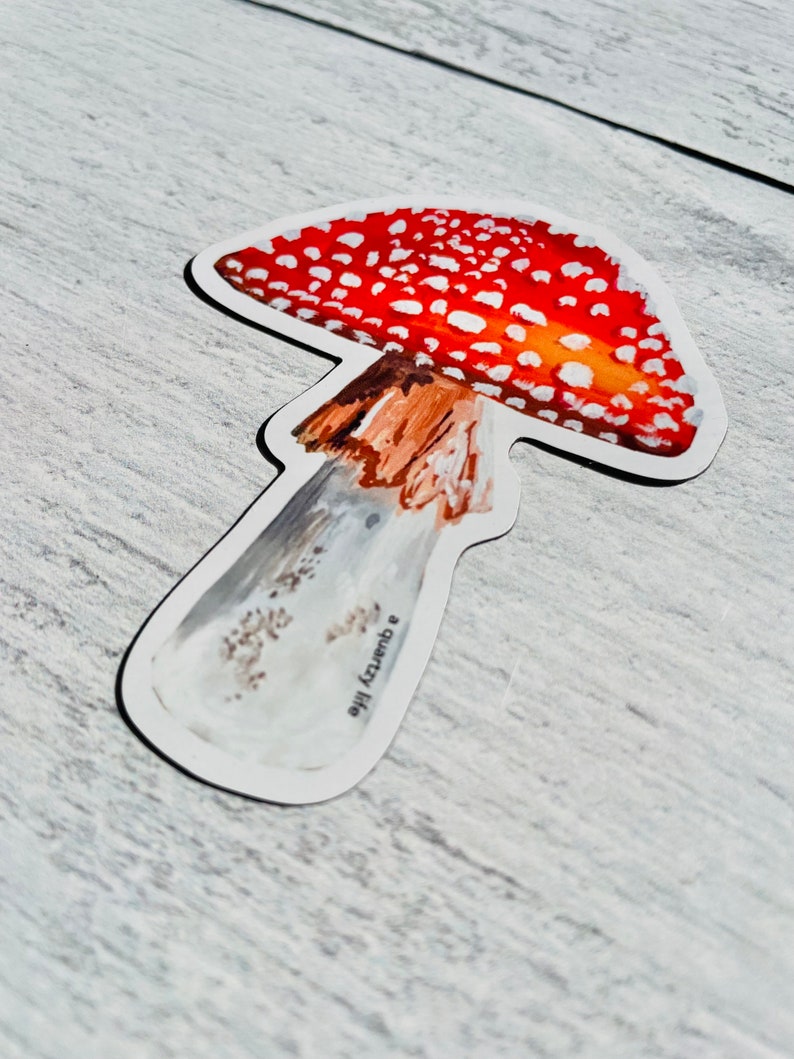 Red Mushroom Magnet image 3
