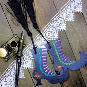 Set of 2 bookmarks - Witch Shoe - Halloween - Tassel - Trick or treat - Book Club - Holiday - Party Favor - Student Gift - Unique
