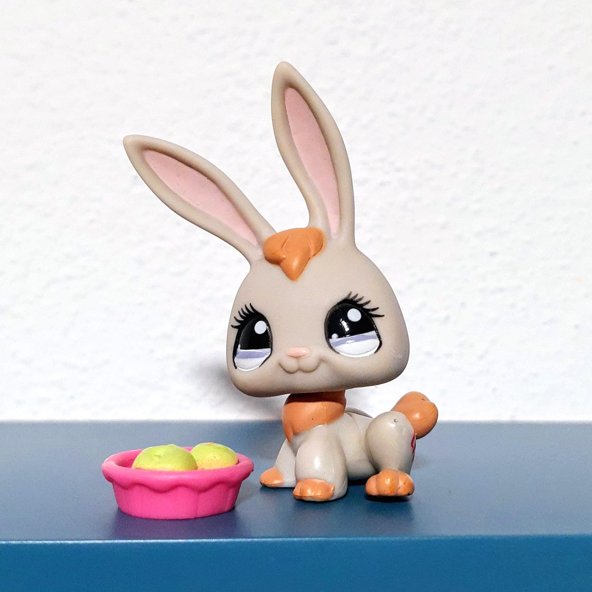 Littlest pet shop Bunny Rabbit 1036 Grey Long ears LPS Hasbro Figure