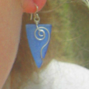 seaglass earrings, periwinkle triangle with spiral in silver image 2