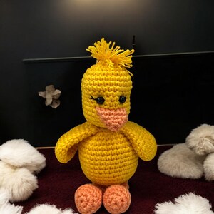 Handmade Crochet Yellow Chick Plush Toy for Baby Shower Gift or Easter Basket, Cute Amigurumi Baby Chick Stuffed Animal Toy for Kids