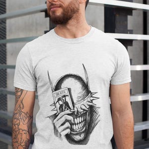 Gothic Joker Death Card Unisex T-Shirt - Dark Horror Graphic Tee, bequemes Shirt für Männer und Frauen, einzigartiges Goth Art Top