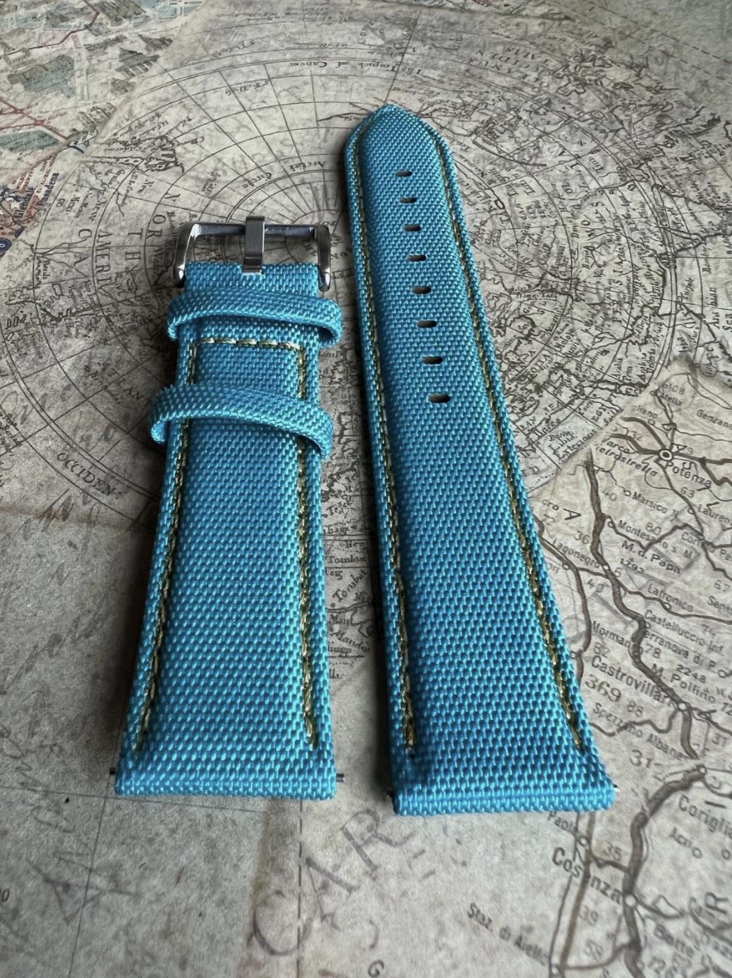 Correa de reloj de lona/cuero AQUA con costura DORADA