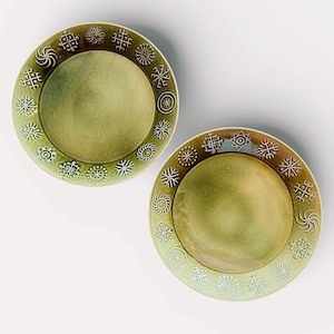 Set of 2 Vintage Portmeirion Totem Dinner Plates | Olive Green Mid-Century English Stoneware | 10” Plates