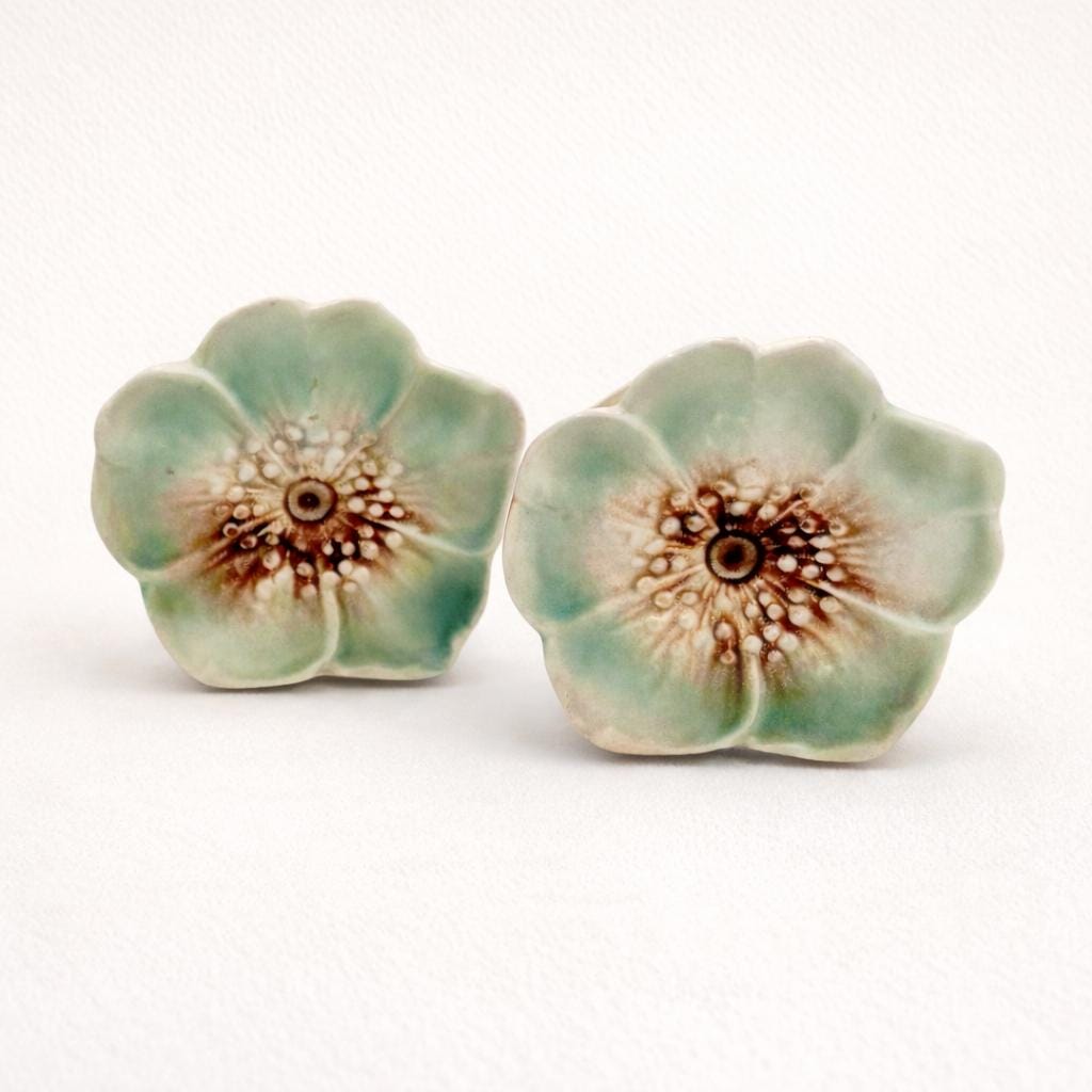 Vintage Mccoy Dogwood Flower Wall Pocket Vases – Set of 2 | 1940s