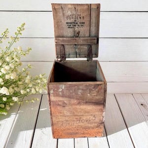 Vintage BORDEN’S Dairy Wooden Milk Box/Antique Wood Advertising/Porch Dairy Box/Industrial School for the Blind -Brooklyn, NY