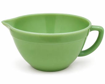 Vintage Fire-King Jadeite Batter Bowl | Anchor Hocking Green Mixing Bowl with Handle & Spout | Made in USA | Farmhouse Kitchen Decor
