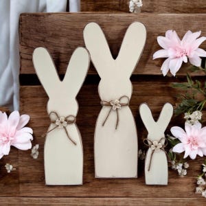 Vintage Easter Decorations/Wood Easter Bunny Rabbit Family/Primitive Wood Decor/Rustic Spring Easter Shelf Decor/Set of Three