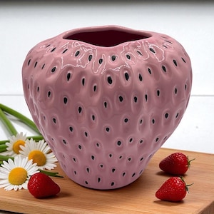 Vintage Pink Strawberry Ceramic Vase/Strawberry Kitchen Decor/Vintage Pastel Pink Planter/Cottagecore/Strawberry Utensil Holder