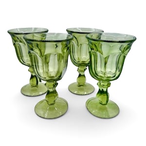 OLD WILLIAMSBURG Green Goblets Wine Glasses/Imperial Glass Co/6.5” Tall/1970s/Retro Glassware Barware/Colonial Style/Rich Earth Tone Glasses