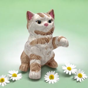 Ceramic Orange Tabby Cat Figurine/Cat Figurine/Vintage Hobbyist Ceramic Kitty/Crazy Cat Lady Gifts/Birthday Gifts/Cat Mom/Cat Dad