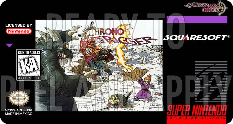 Może przedstawiać: Gra Super Nintendo Chrono Trigger, z czarną obudową i fioletowym paskiem, z tytułem gry w kolorze białym. Na froncie kasety widoczna jest scena z gry, przedstawiająca rudowłosego bohatera walczącego z potworem w śnieżnym krajobrazie. Gra jest licencjonowana przez Nintendo i wydana przez Squaresoft.