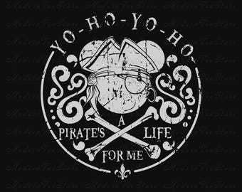 Pirates 2025 Svg Png, Family Vacation Svg, Magical Kingdom Svg, Caribbean Pirate Png, Mouse and Friend Pirates, Vacay Mode 2025 Svg