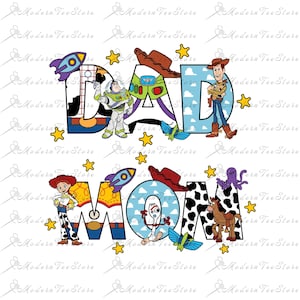 Könnte beinhalten: Toy Story-Design mit den Wörtern "DAD" und "MOM" in großen, bunten Buchstaben. Die Buchstaben sind mit Figuren und Objekten aus dem Film verziert, darunter Woody, Buzz Lightyear und Jessie. Sterne und Wolken sind um die Buchstaben verstreut.