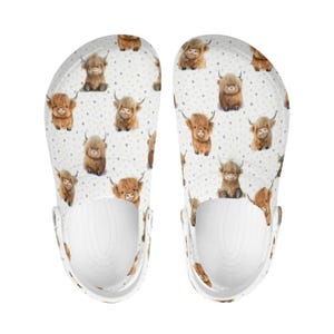 Closed Funny Ladies Rubber Clogs, Cow Clogs for Girls, Highland Cow Design Shoes, Cartoon Cow Pattern Slip-Ons, Cow Motif Slippers
