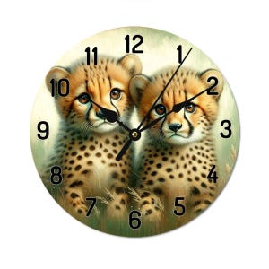 Silent cheetah wall clock for boys & girls | Safari animal children&#39;s clock | Cheetah animal motif clock for the nursery | Girls&#39; clock with animal design