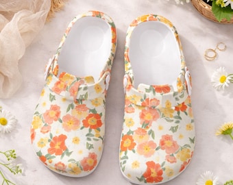 Women's clogs, mules, floral print, yellow and orange – comfortable, lightweight summer shoes for garden and everyday use.