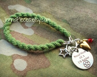 Proud Mom or Grandparent of a US SOLDIER Boot Band Bracelet Army son daughter military boot camp