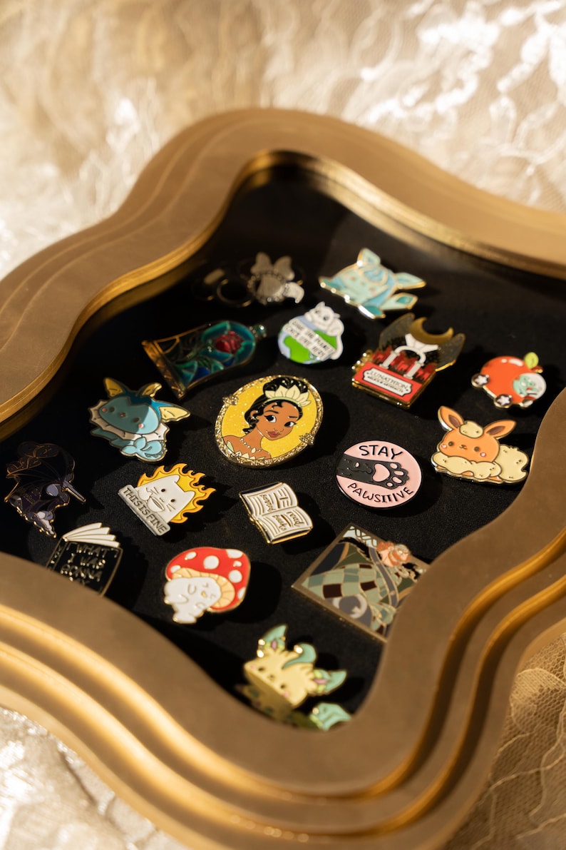 BGRADE DISCOUNTED Gilded Shadow Box Black Insert- Pinstory Pinboard - Etsy