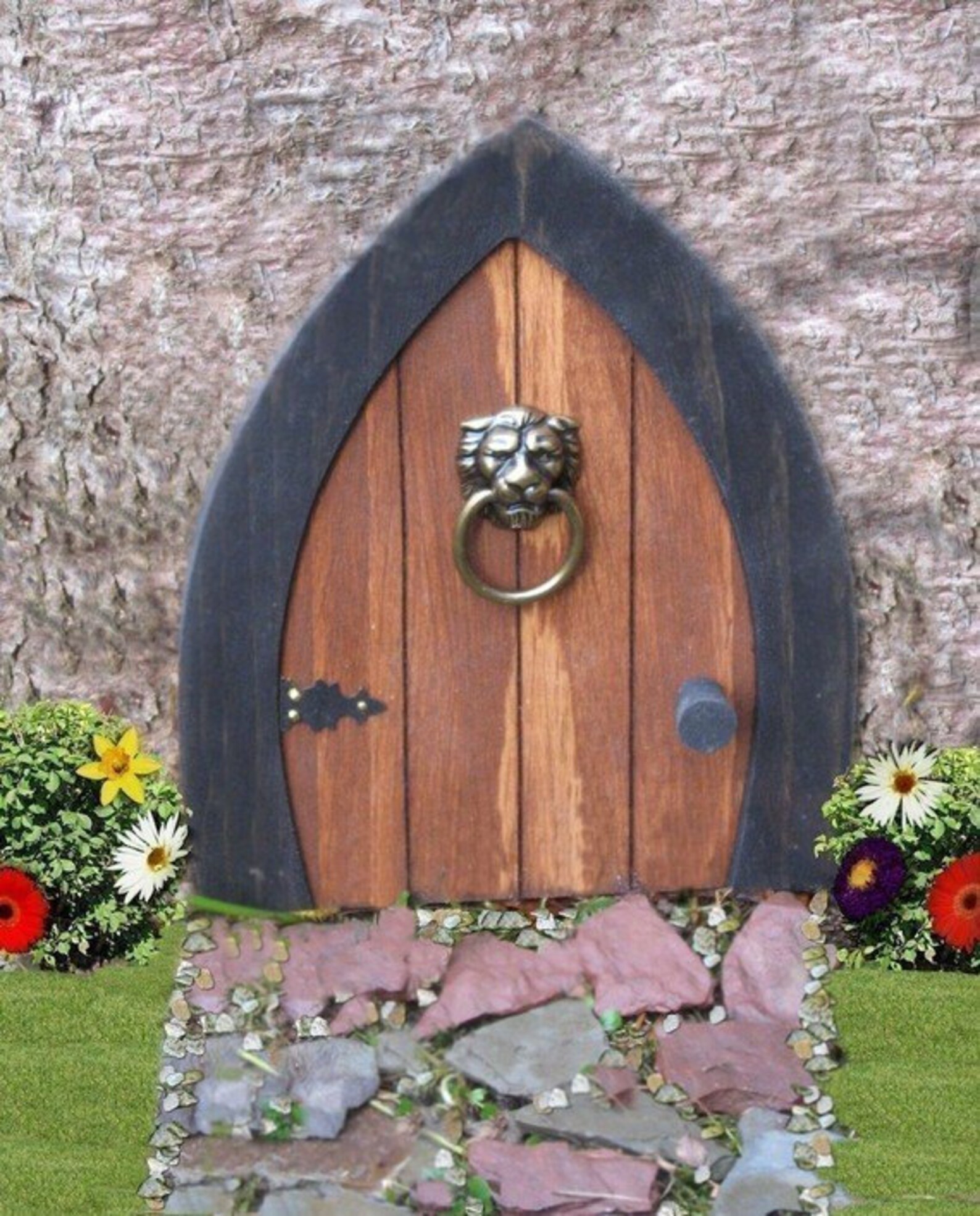 Дверка эльфийская. Дверца эльфа светящаяся. Деревянный декор для сада. Дверка эльфа. Дверь эльфа.