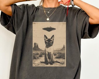 Vintage UFO Cowboy Cat Shirt, Retro T-Shirt, Retro 90s Western TShirt, Rodeo Shirt, Wild West Kitten Shirt, Funny Gag Gift Tee, Meme Shirt