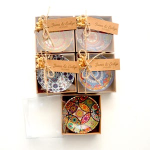 15-delade dekorativa små metallskålar - bohemisk stil blandade mönsterdekor - godisskål / ringform (8 cm)