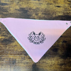 Babero bandana de Pokémon - Pikachu, Bulbasaur, Gangar, Evee, Squirtle o Psyduck imagen 4