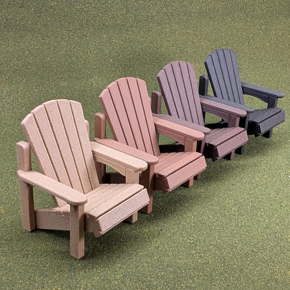 Woodgrain Adirondack Chair    1:12 scale - 3 1/2" tall