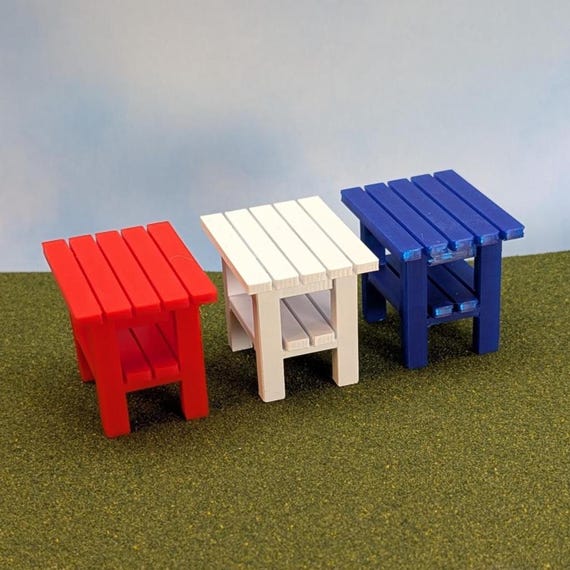 Patio Side Table for your Garden/Dollhouse 1:12 scale -  1 3/4" tall