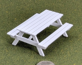 Mesa de picnic a escala 1:24 (media escala) - 3,2 cm de altura