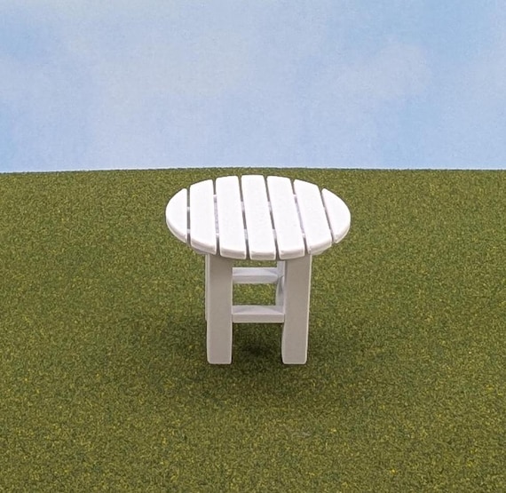 Adirondack Side Table for your Garden/Dollhouse 1:12 scale - 1  3/4" tall