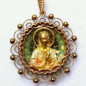 18 K Gold Plique-à-Jour Polychrome Enamel 1920&#39;s Virgin Medal w Chain XXR