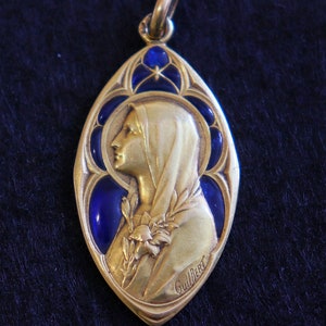 Antique 18 K Gold Plique-à-Jour Virgin Mary Heavy Pendant By Gilbert -dd 1918 - Very Rare