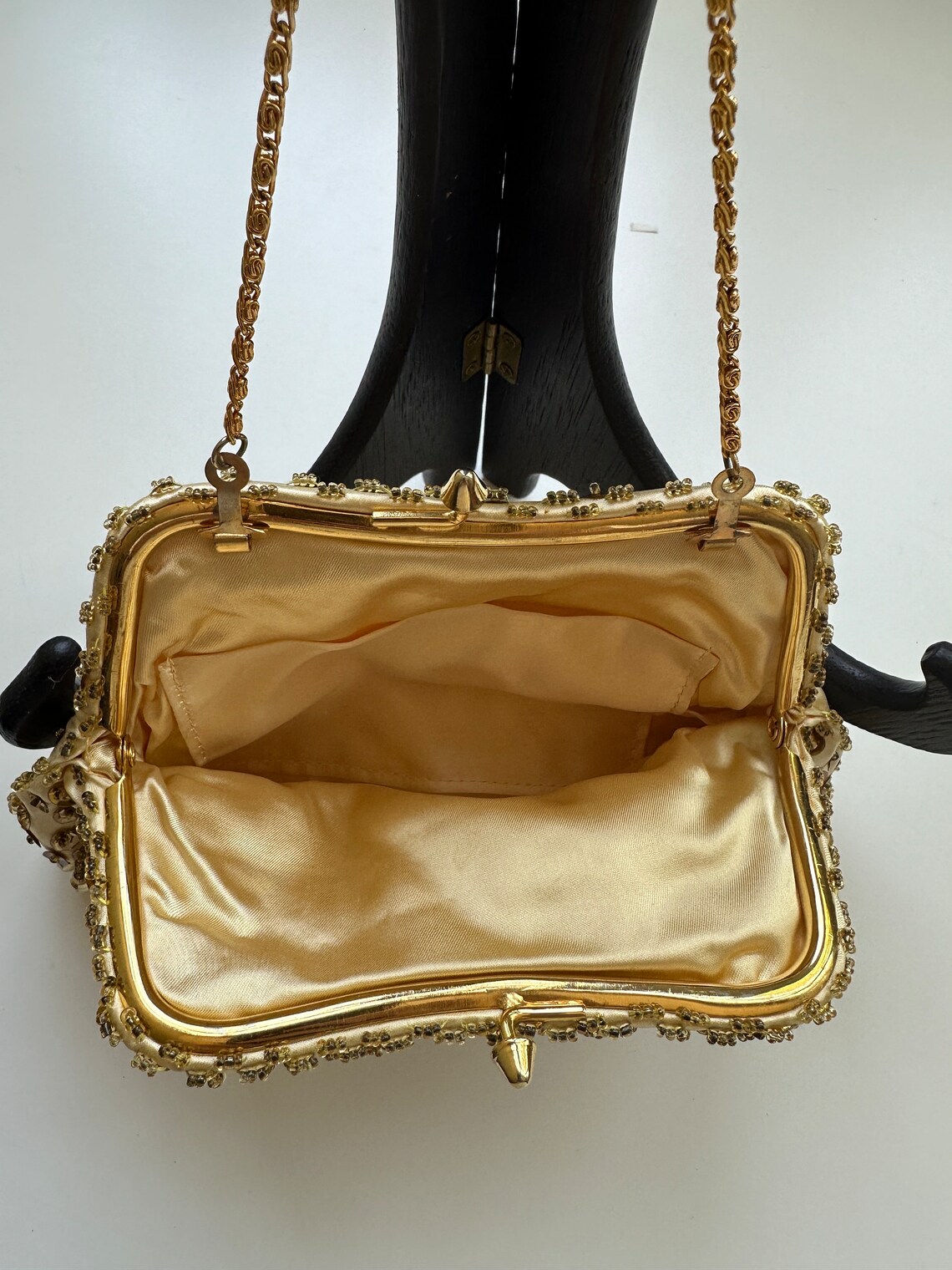 Sac à Main Soirée NeYm - Satin Rose Perlé Avec Perles - Pochette Clutch Neuve (jamais Portée)
