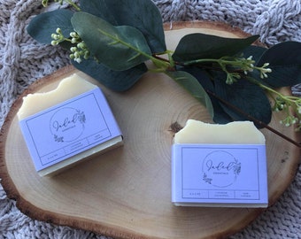Sapone a freddo alla lavanda e all'eucalipto / Sapone vegano fatto a mano con olio di cocco, palma e oliva / Saponetta aromaterapica calmante
