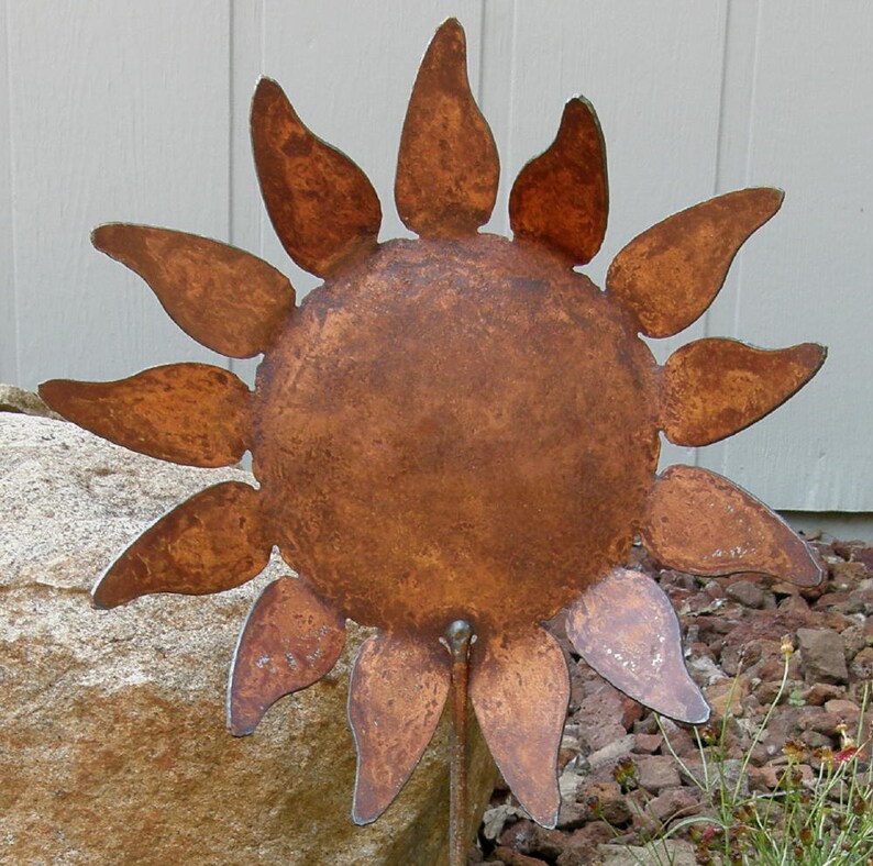 Rusty Finish Metal Garden Art Sunflower Yard Stake | Etsy