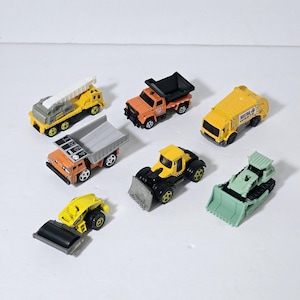 Matchbox Diecast Truck Set: 7 vintage byggfordon