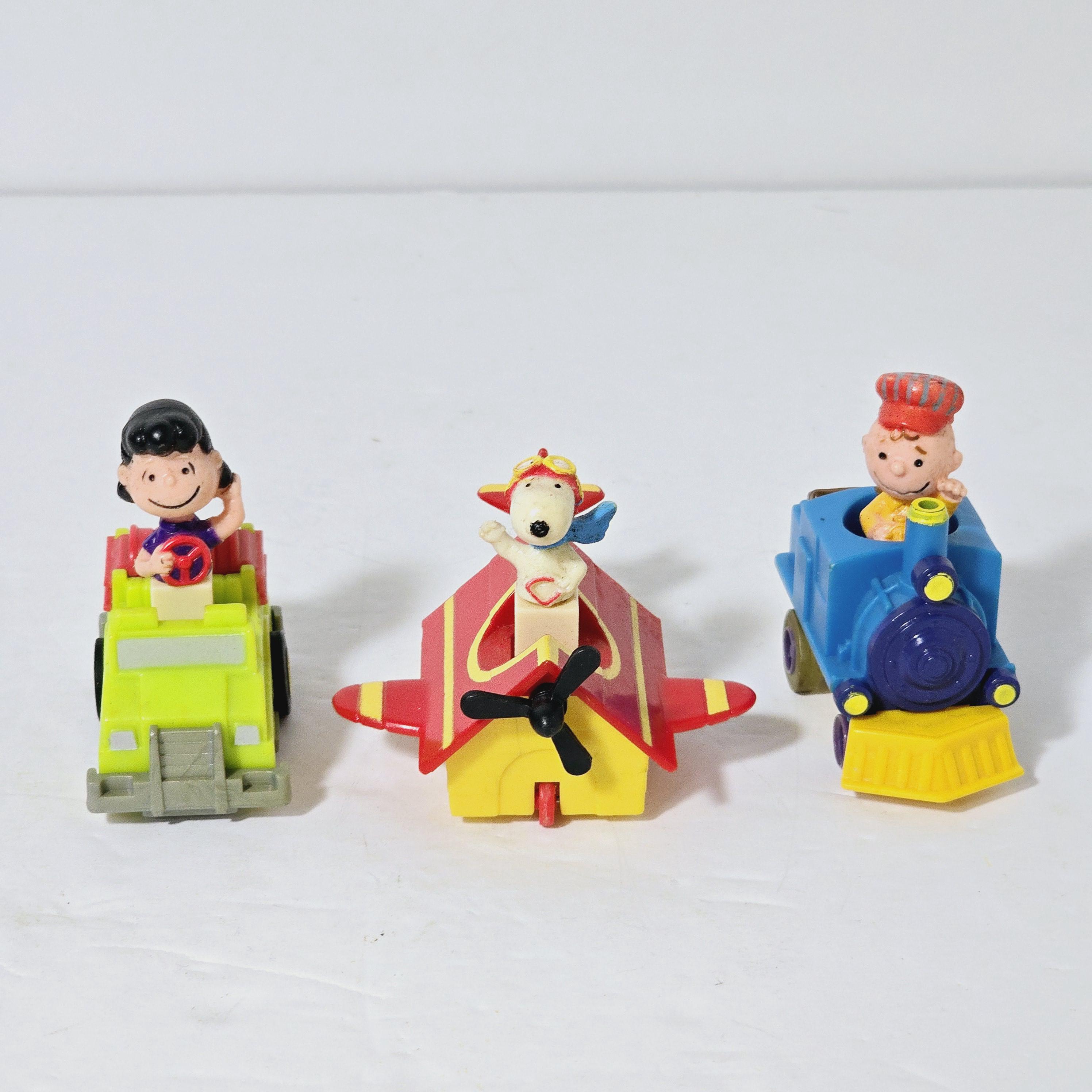 Vintage 1989 Peanuts Snoopy, Lucy Charlie Brown Push Toy