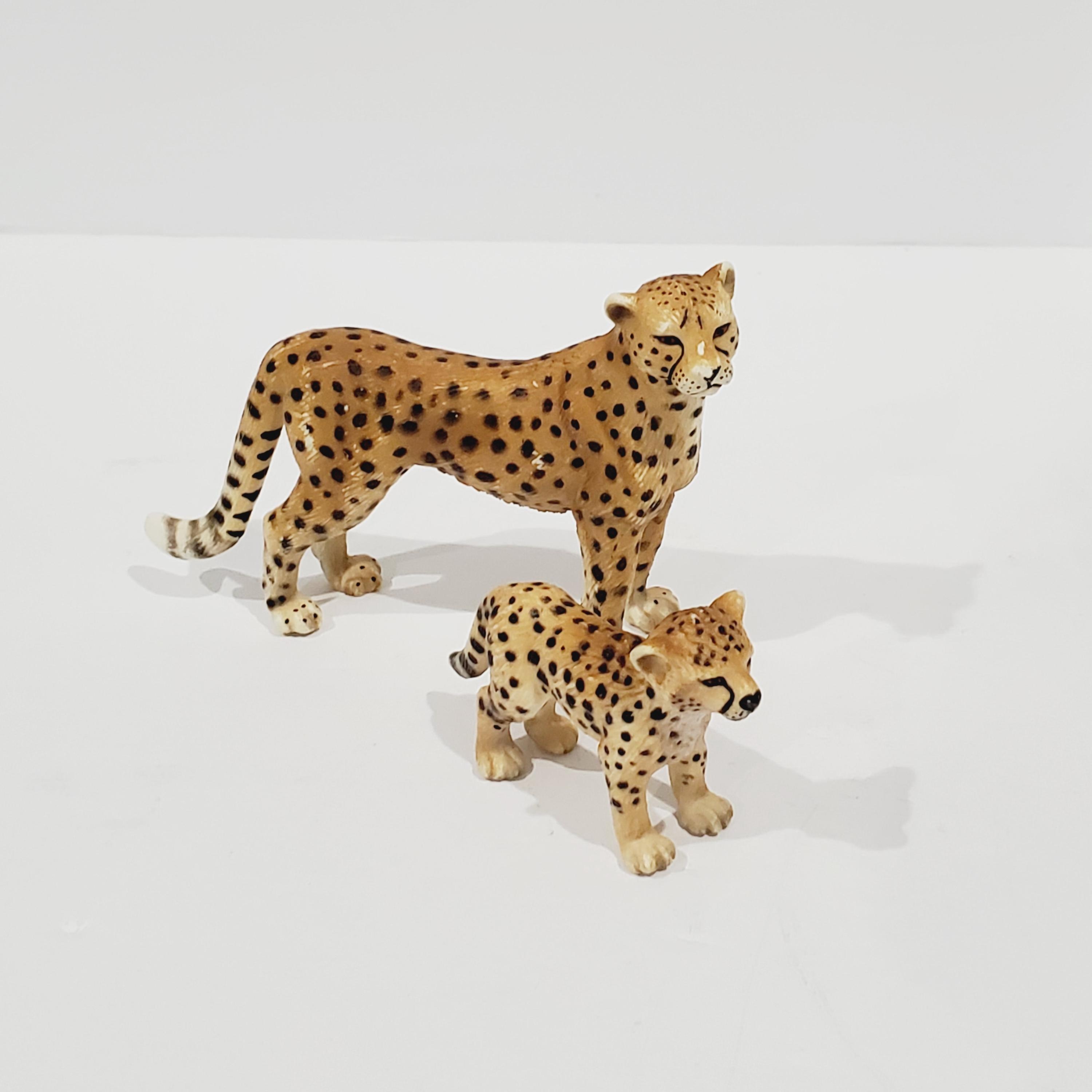 Schleich Cheetah Family of Female Adult and Cub Plastic Toy - Main Image