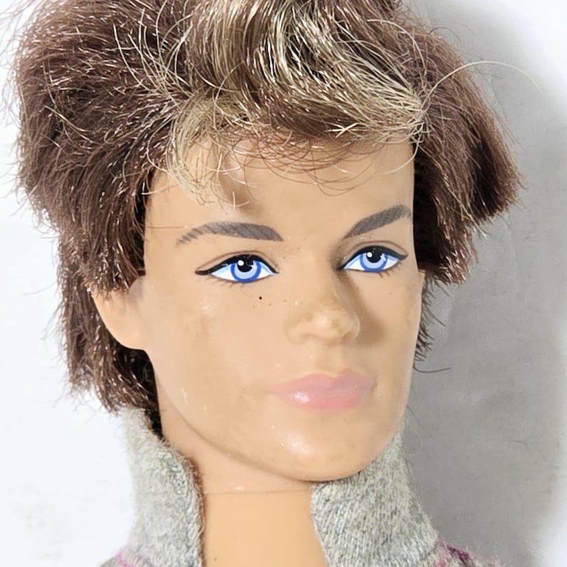 Barbie Ken Sporty Fashionistas Doll 2009 Mattel T4892 NRFB
