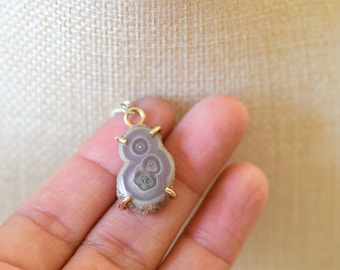 Agua Nueva Agate Necklace. Mixed Metal Stone Necklace. Prong Set