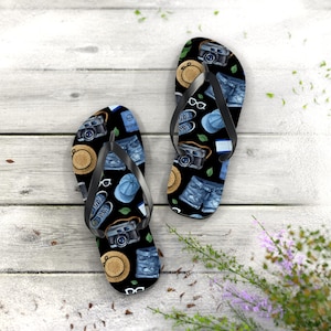 Vacation Pattern Flip Flops, Beach Summer Shoes, Tropical Resort Footwear, Sandals for Travel, Fun Holiday Flip Flop Slippers